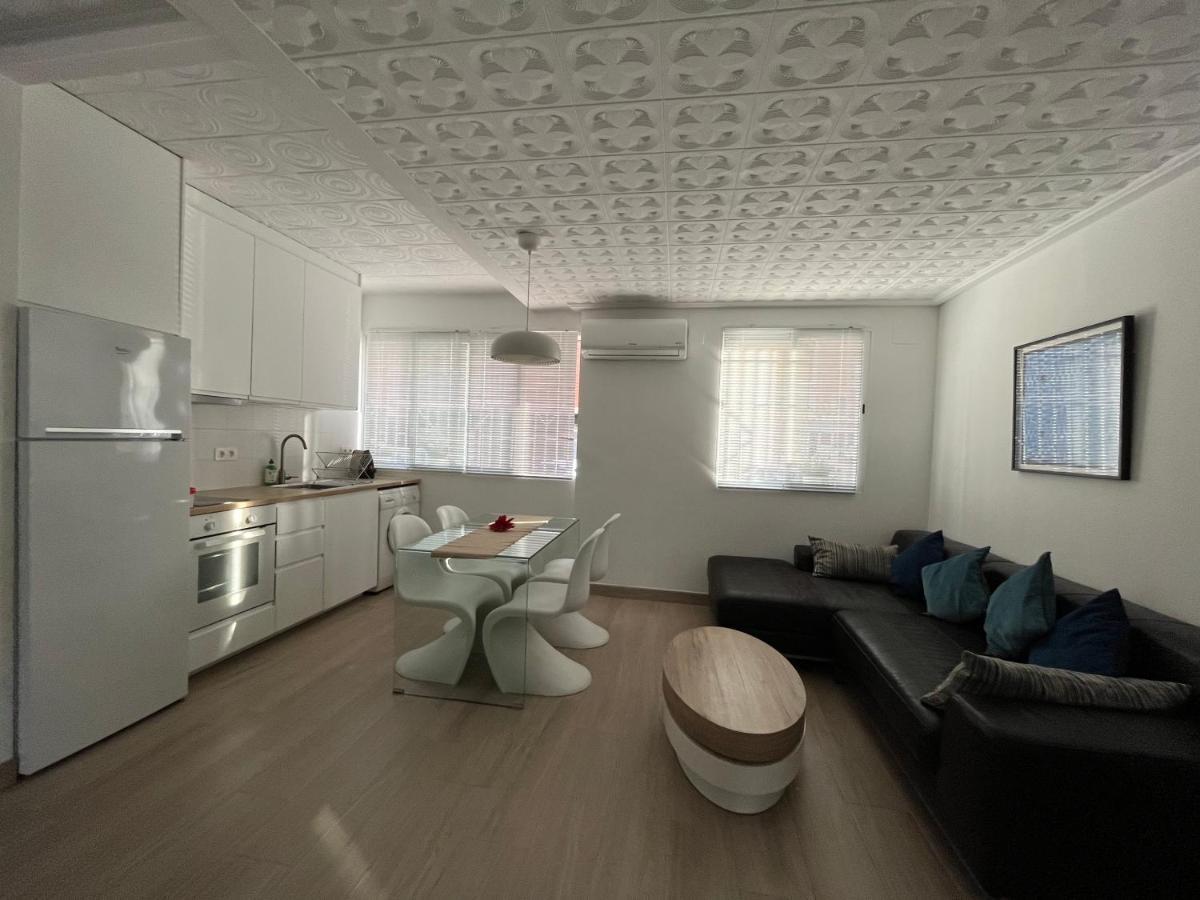 Modernized 3-Bedroom Flat 500M To The Beach Valencia Exteriör bild